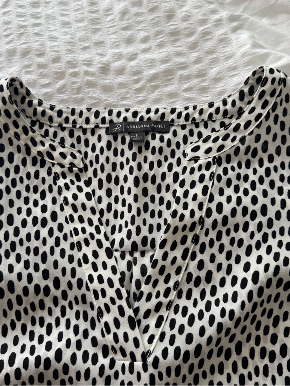 Adrianna Papell Black and White Dot Print blouse - Picture 2 of 4